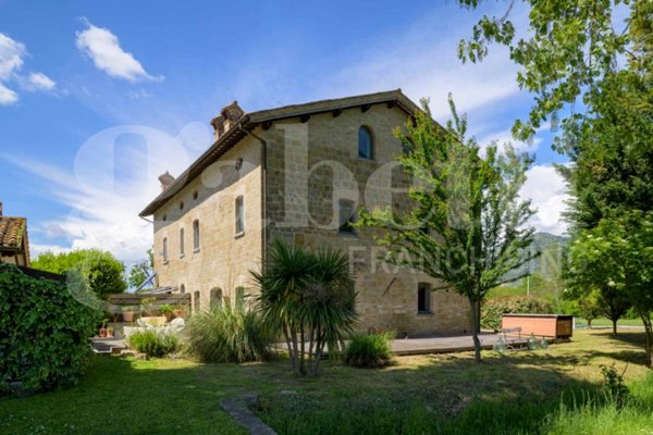 casa indipendente in vendita a Gubbio
