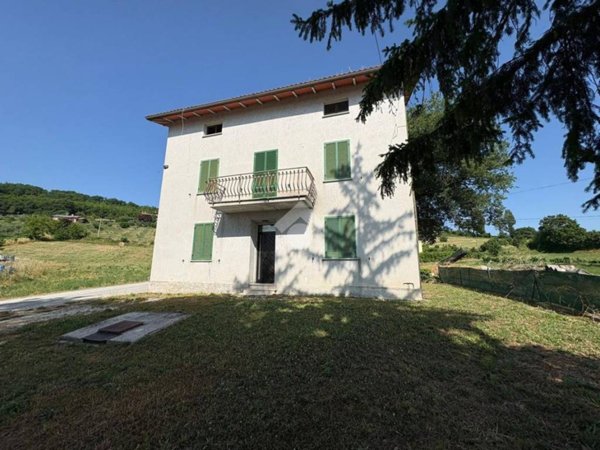 casa indipendente in vendita a Gubbio in zona Branca