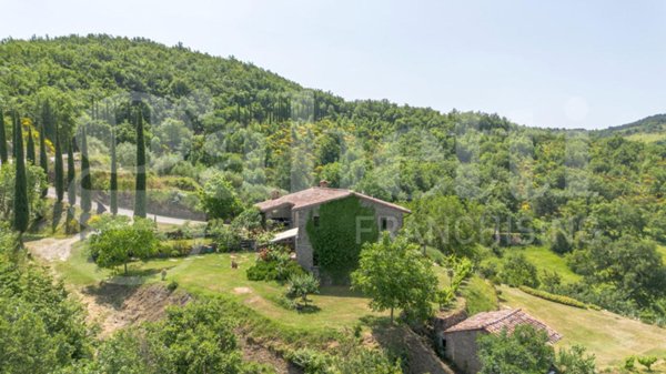 casa indipendente in vendita a Gubbio in zona Santa Cristina