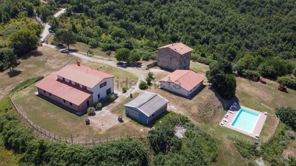 casale in vendita a Gubbio