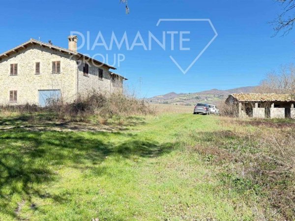 terreno agricolo in vendita a Gubbio in zona Torre Calzolari