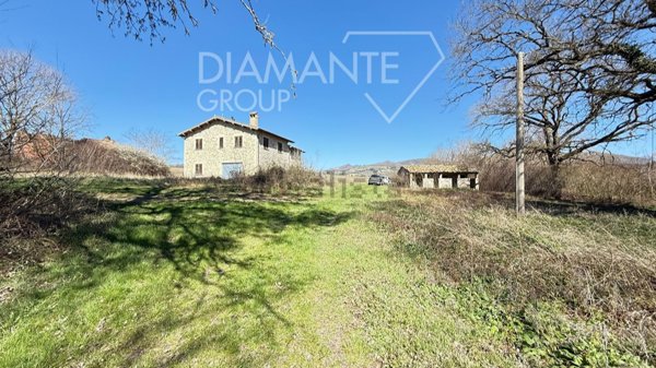 appartamento in vendita a Gubbio in zona Torre Calzolari