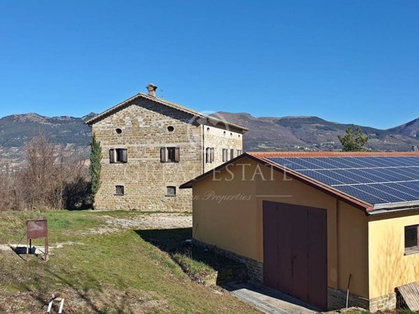 casa indipendente in vendita a Gubbio