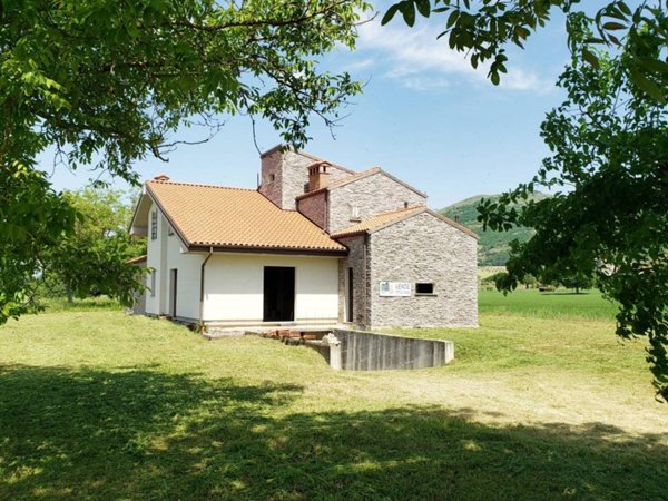 casa indipendente in vendita a Gubbio