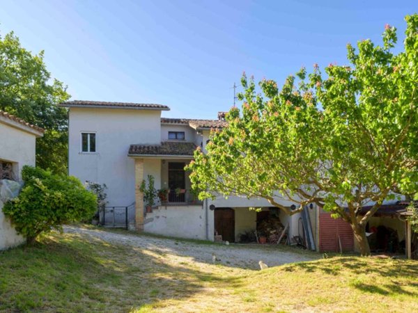 casa indipendente in vendita a Gubbio in zona San Marco