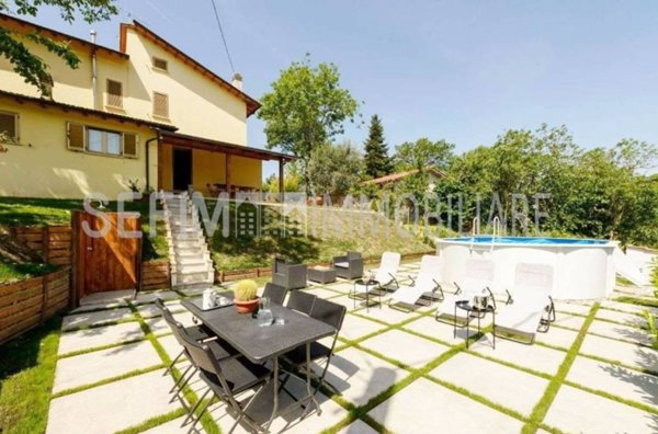 casa indipendente in vendita a Gubbio