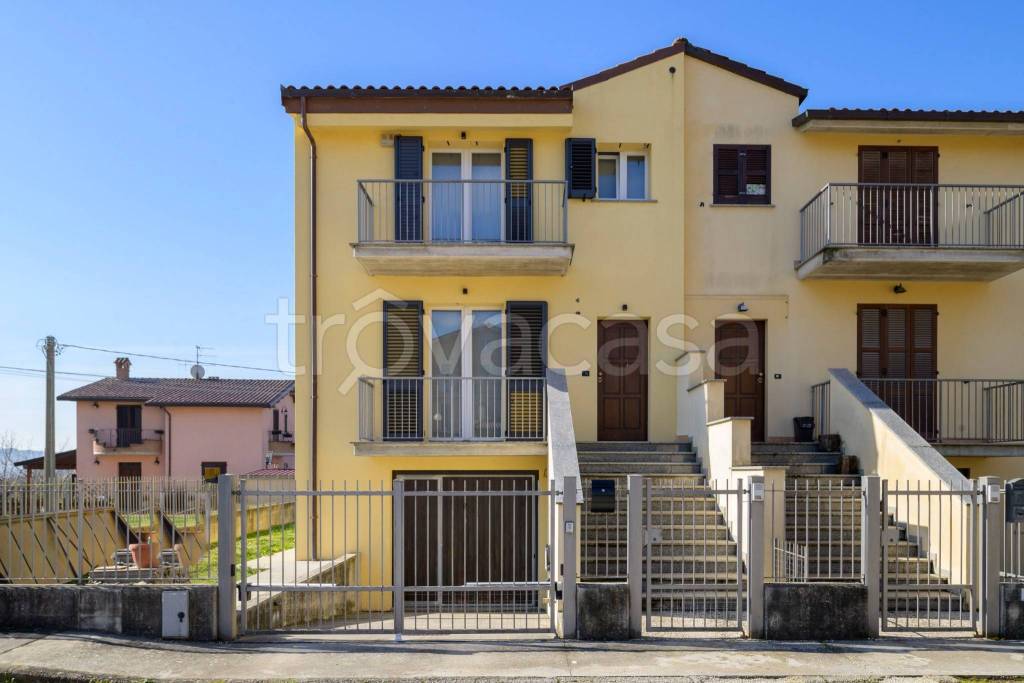 casa indipendente in vendita a Gubbio