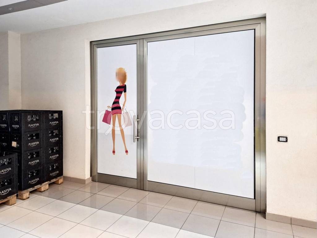 negozio in vendita a Gubbio