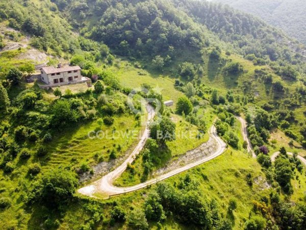 casa indipendente in vendita a Gubbio