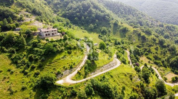 casale in vendita a Gubbio