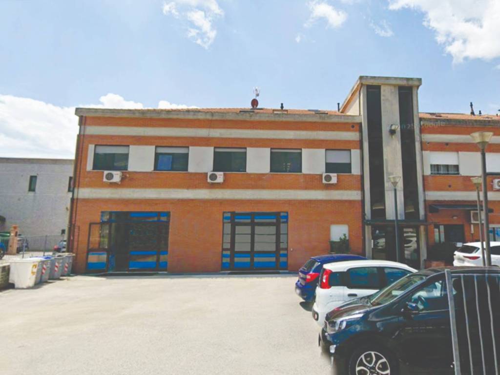 negozio in vendita a Gubbio