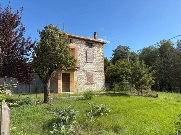 casa indipendente in vendita a Gubbio