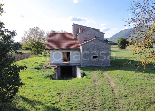casa indipendente in vendita a Gubbio