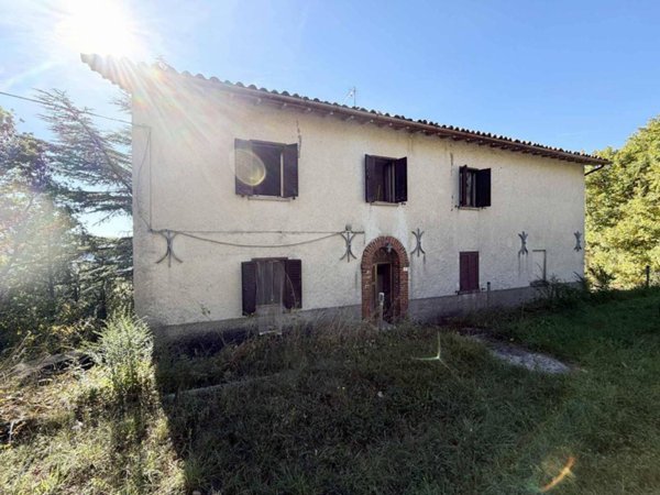 casa indipendente in vendita a Gubbio