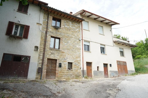 casa indipendente in vendita a Gubbio in zona San Martino in Colle