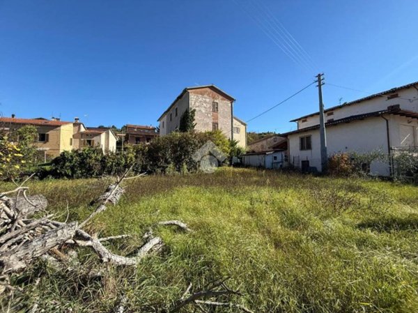 casa semindipendente in vendita a Gubbio in zona Padule