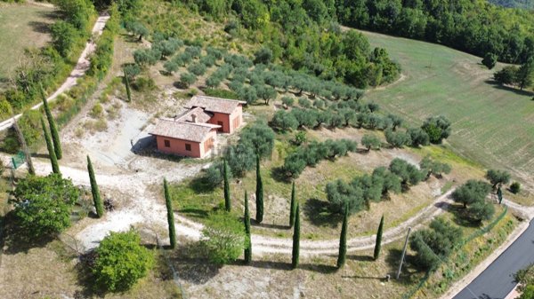 appartamento in vendita a Gubbio in zona Camporeggiano