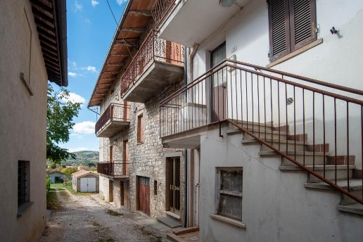 casa indipendente in vendita a Gubbio in zona Mocaiana