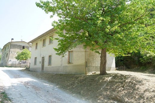 casa indipendente in vendita a Gubbio