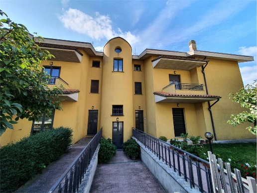 appartamento in vendita a Gubbio in zona Semonte