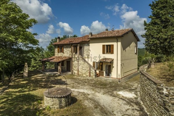 casale in vendita a Gubbio