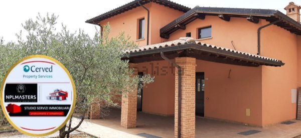 negozio in vendita a Gubbio