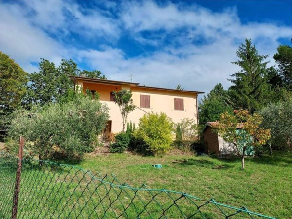 casa indipendente in vendita a Gubbio