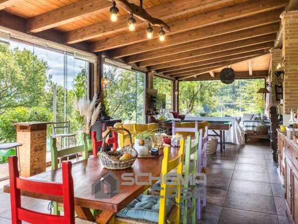 casa indipendente in vendita a Gubbio