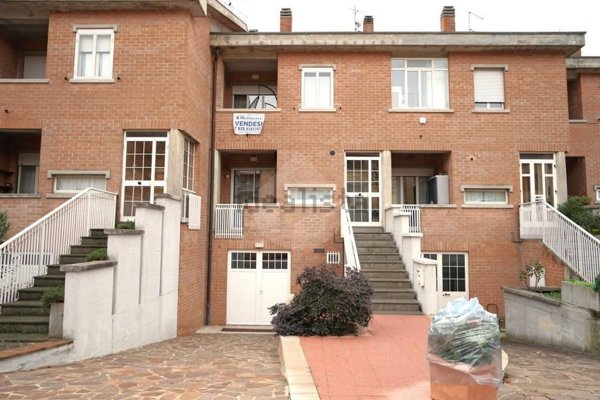 casa indipendente in vendita a Gubbio