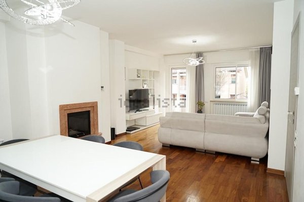 casa indipendente in vendita a Gubbio