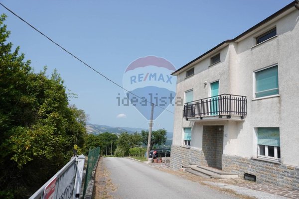 appartamento in vendita a Gubbio in zona Torre Calzolari