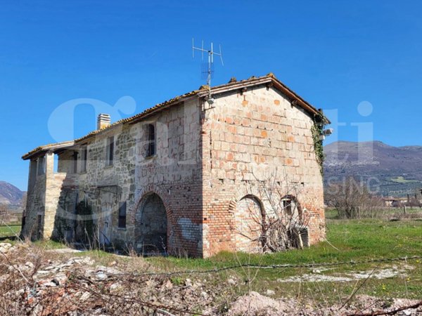 casa indipendente in vendita a Gubbio