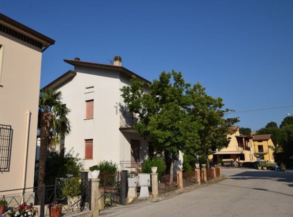 quadrivano in vendita a Gubbio