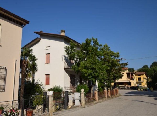 quadrivano in vendita a Gubbio