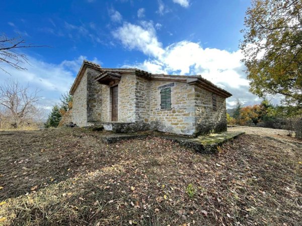 casa indipendente in vendita a Gubbio in zona San Martino in Colle