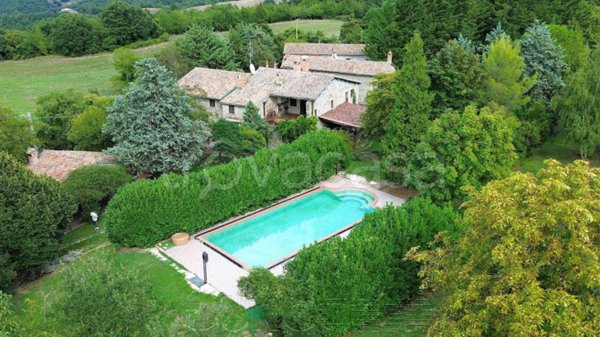 casa indipendente in vendita a Gubbio