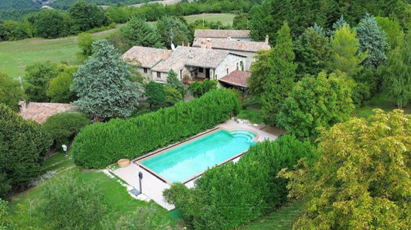 casa indipendente in vendita a Gubbio