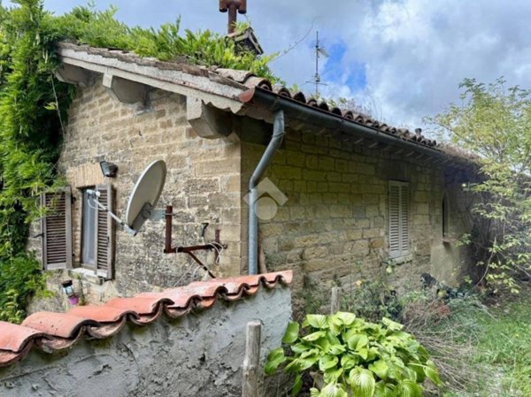 casa indipendente in vendita a Gubbio