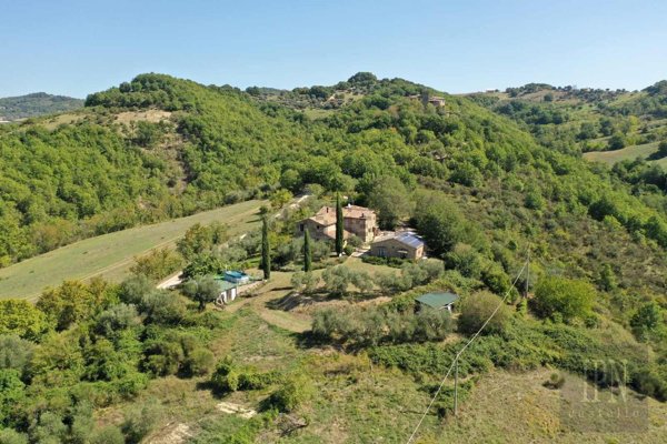 casa indipendente in vendita a Gubbio