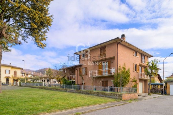 casa indipendente in vendita a Gubbio in zona Padule