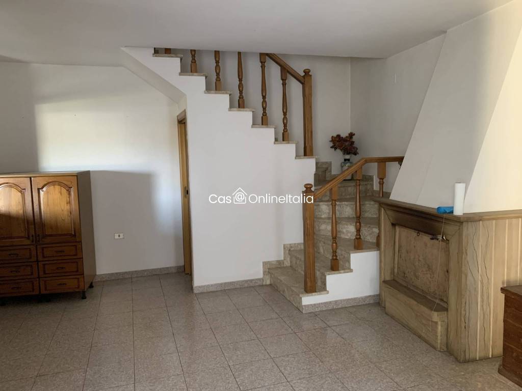 casa indipendente in vendita a Gubbio in zona Semonte