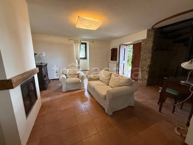 casa indipendente in vendita a Gubbio in zona Santa Cristina