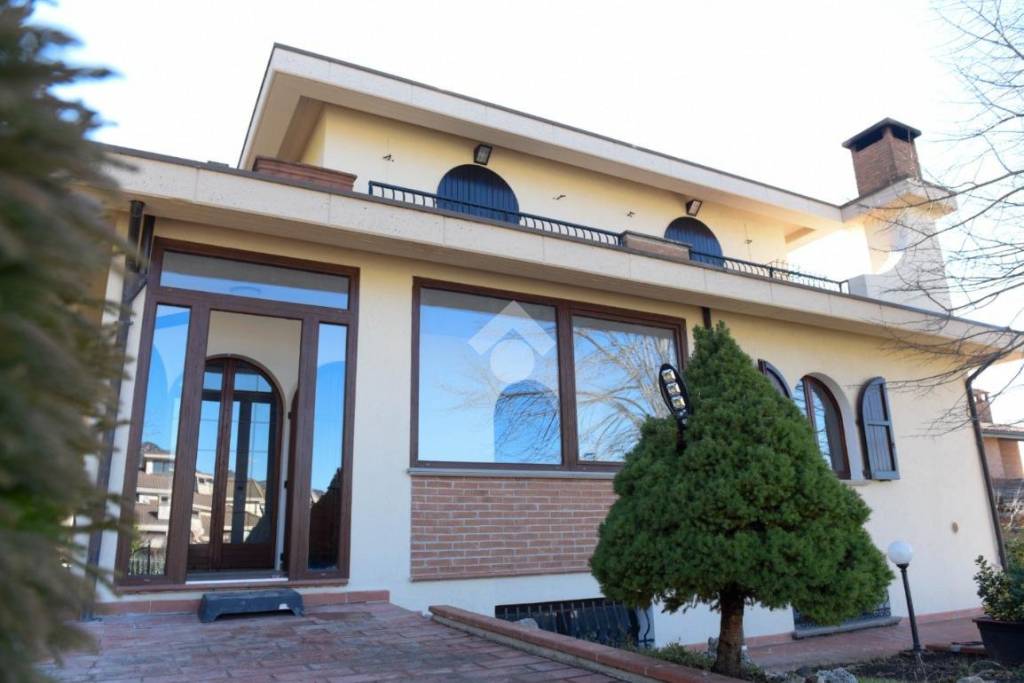 casa indipendente in vendita a Gubbio in zona Padule