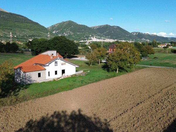 casa indipendente in vendita a Gubbio