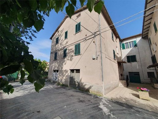 appartamento in vendita a Gubbio in zona Padule