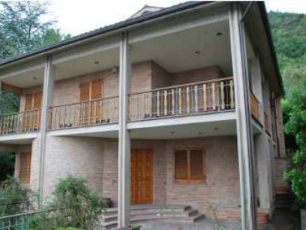 casa indipendente in vendita a Gubbio