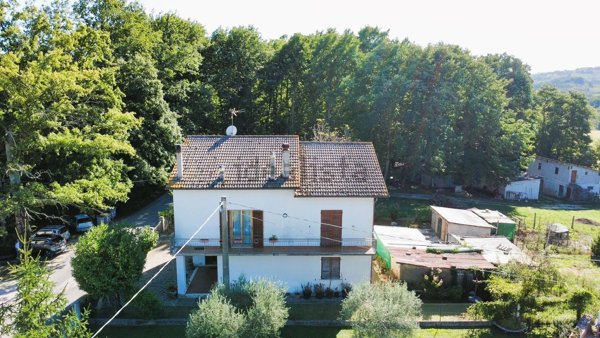 casa indipendente in vendita a Gubbio
