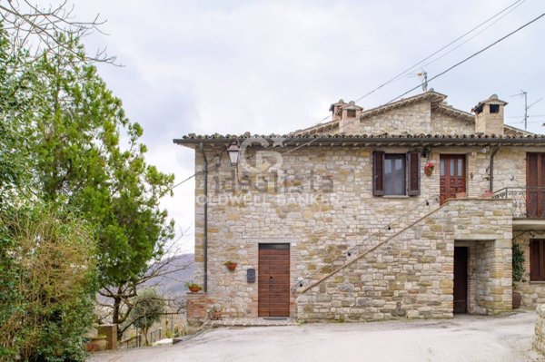 villa in vendita a Gubbio in zona Colpalombo