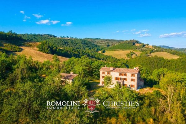 casa indipendente in vendita a Gubbio in zona Belvedere