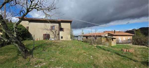 casa indipendente in vendita a Gubbio in zona Belvedere